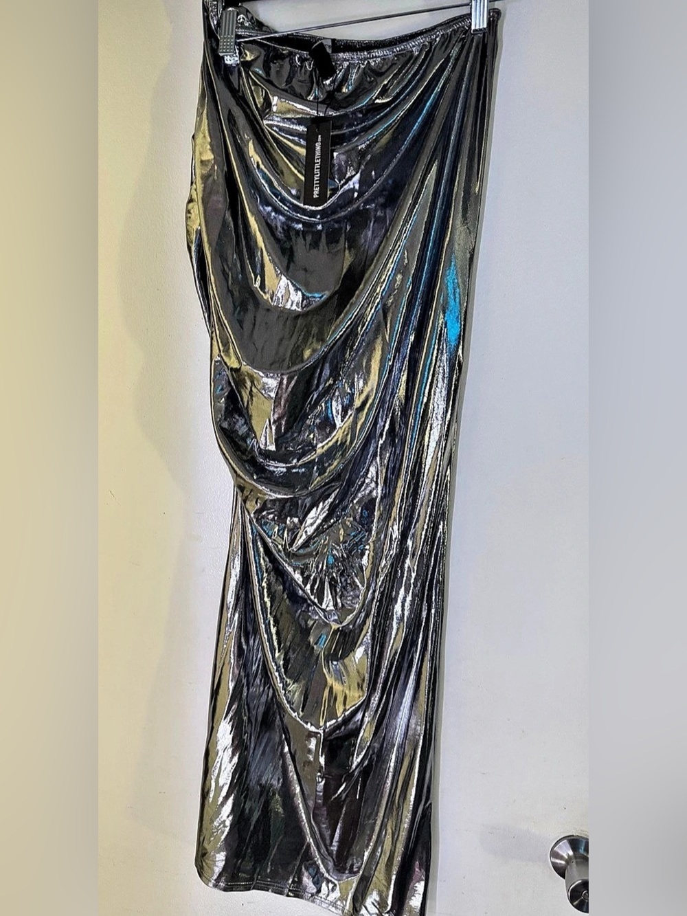 PrettyLittleThing Metallic Maxi Skirt Size 16 NWT